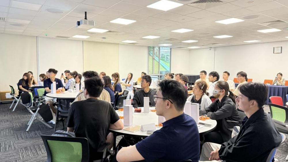 ec7d8cf49ea7bd2789ce3ffdf811070d